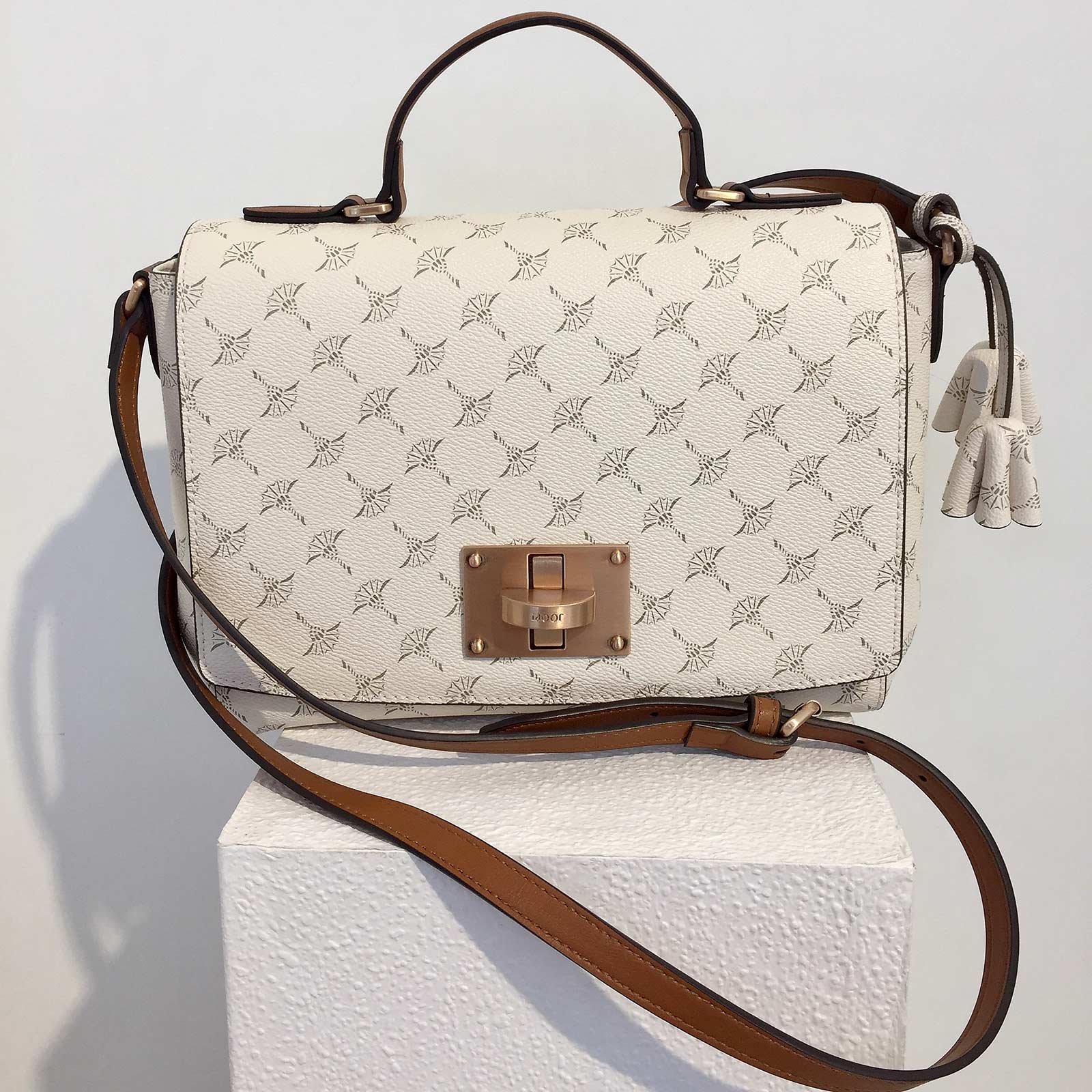 Damen - Look 41 | Schultertasche