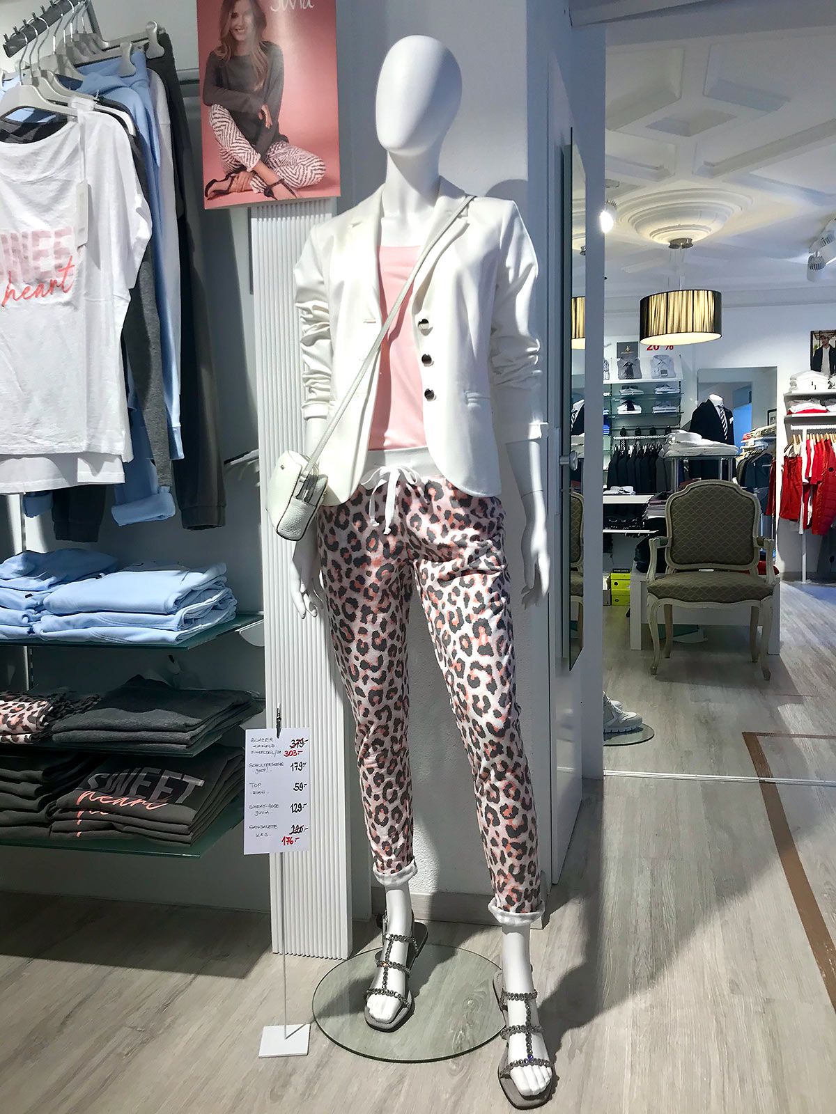 Damen - Look 1